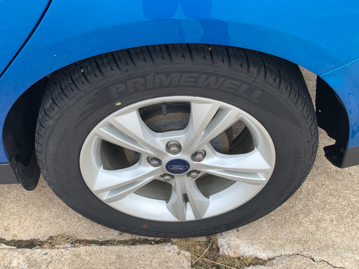 2014 BLUE Ford Focus SE Sedan (1FADP3F25EL) with an 2.0L L4 DOHC 16V engine, AUTOMATIC transmission, located at 17760 Hwy 62, Morris, OK, 74445, (918) 733-4887, 35.609104, -95.877060 - 2014 FORD FOCUS SE HAS A 2.0L 4-CYLINDER FEATURES POWER REMOTE LOCKING SYSTEM, POWER WINDOWS, POWER LOCKS, POWER WINDOWS, POWER MIRRORS, CD PLAYER, AM/FM STEREO, AUX PORT, USB PORT, CLOTH INTERIOR, BLUETOOTH, CRUISE CONTROL, MULTIFUNCTION STEERING WHEEL CONTROL, VOICE COMMAND CONTROL. DOES HAVE REB - Photo#23