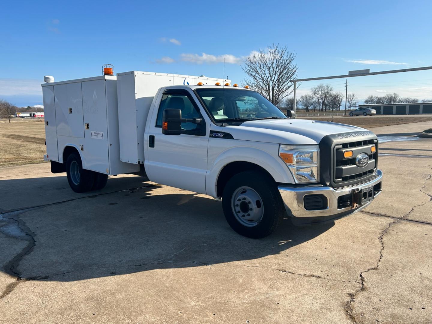 2012 White Ford F-350 SD XL DRW 2WD (1FDRF3G67CE) with an 6.2L V8 OHV 16V engine, 6-Speed Automatic transmission, located at 17760 Hwy 62, Morris, OK, 74445, (918) 733-4887, 35.609104, -95.877060 - Photo#2