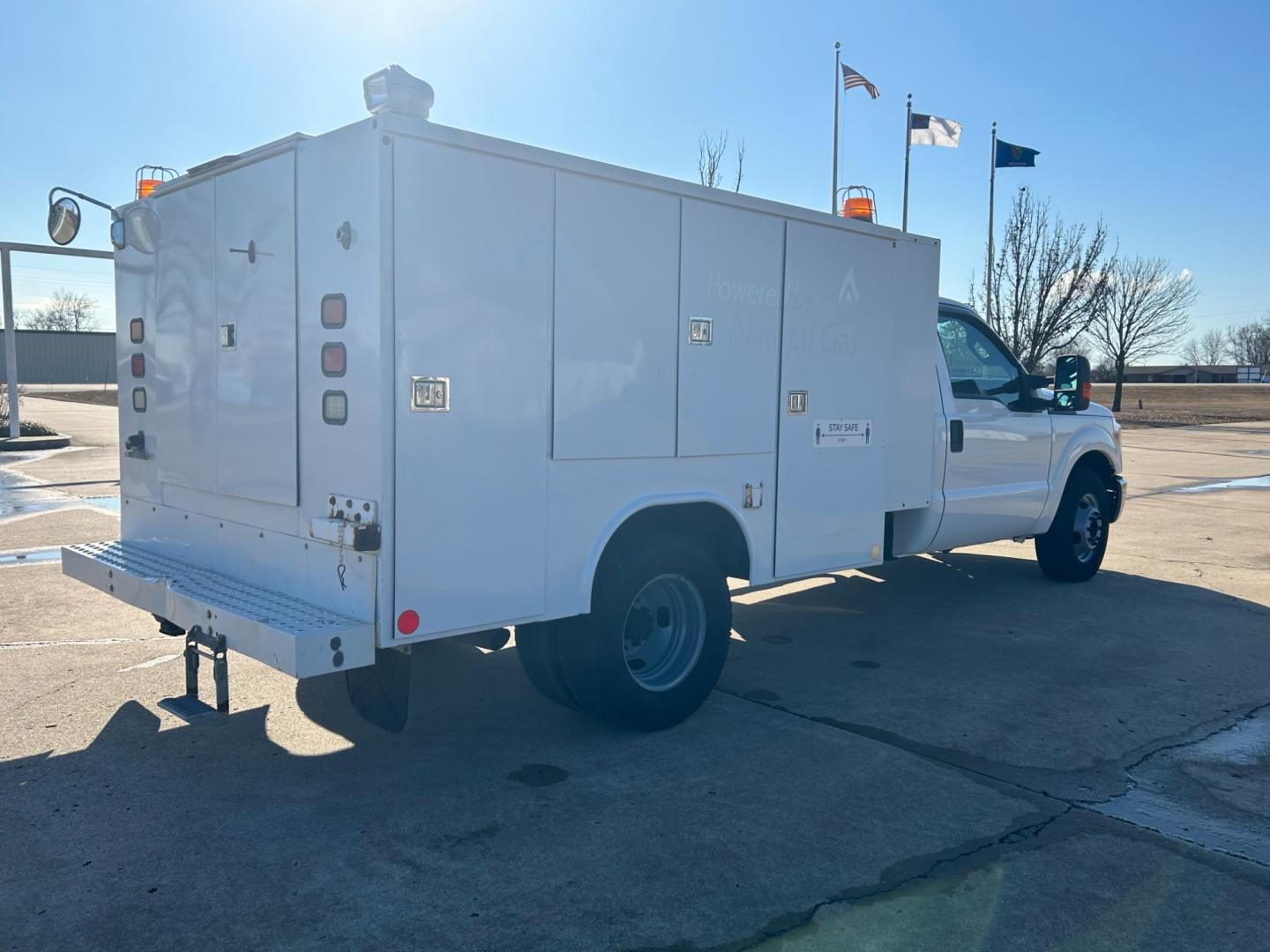 2012 White Ford F-350 SD XL DRW 2WD (1FDRF3G67CE) with an 6.2L V8 OHV 16V engine, 6-Speed Automatic transmission, located at 17760 Hwy 62, Morris, OK, 74445, (918) 733-4887, 35.609104, -95.877060 - Photo#4