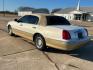 2001 White Lincoln Town Car Signature (1LNHM82WX1Y) with an 4.6L V8 SOHC 16V engine, 4-Speed Automatic Overdrive transmission, located at 17760 Hwy 62, Morris, OK, 74445, (918) 733-4887, 35.609104, -95.877060 - 2001 LINCOLN TOWNCAR SIGNATURE HAS A 4.6L V8 AND IS RWD. FEATURES KEYLESS ENTRY, KEYLESS ENTRY REMOTE, POWER LOCKS, POWER SEATS, POWER WINDOWS, POWER MIRRORS, 6 DISC CD PLAYER, CASSETTE PLAYER, AM/FM STEREO, LEATHER SEATS, MULTIFUNCTION STEERING WHEEL, HANDS-FREE BLUETOOTH CALLING, CRUISE CONTROL, D - Photo#6