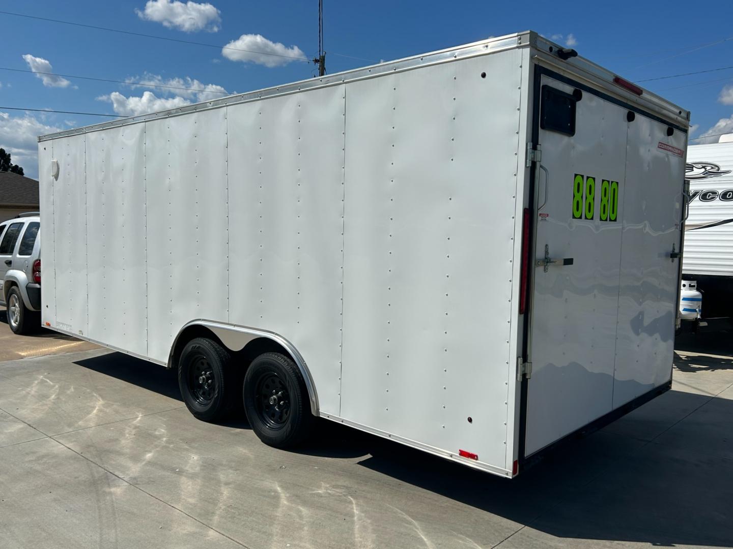 2019 White COMMANDER ENCLOSED TRAILER (53BBTEB28KA) , located at 17760 Hwy 62, Morris, OK, 74445, 35.609104, -95.877060 - 2019 COMMANDE ENCLOSED UTILTITY TRAILER 20X8 $8,880 CALL RUSS OR JONA AT 918-733-4887 - Photo#4