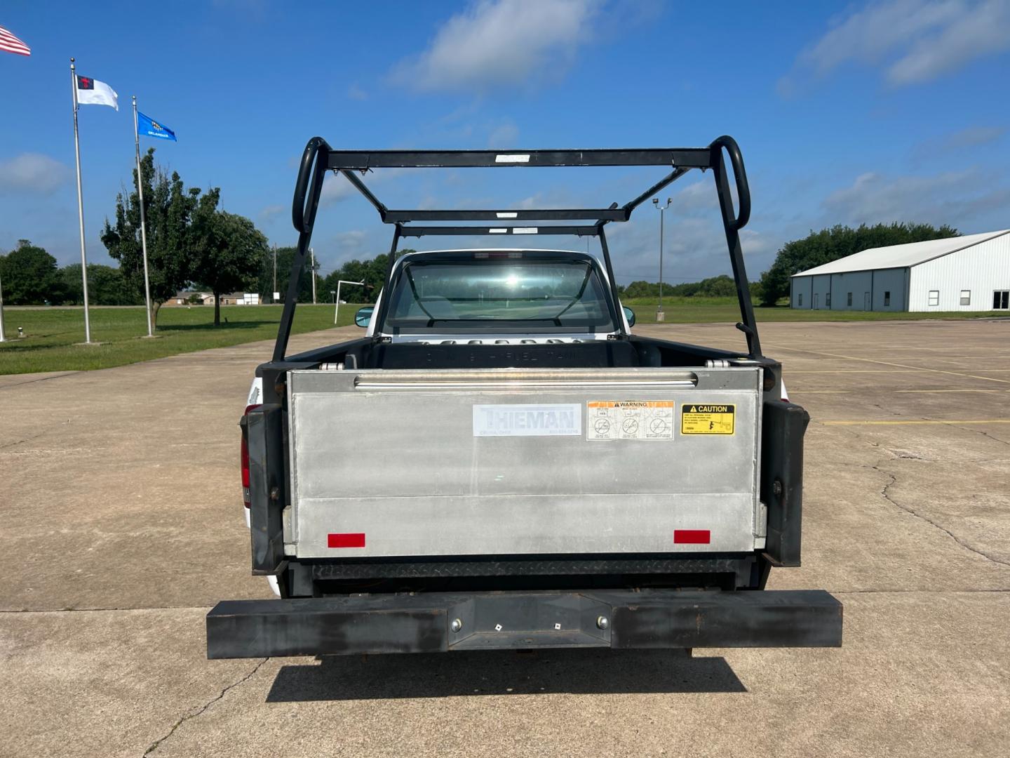 2001 Ford F-150 XL Long Bed 2WD (1FTPF17M01K) with an 5.4L V8 SOHC 16V engine, located at 17760 Hwy 62, Morris, OK, 74445, (918) 733-4887, 35.609104, -95.877060 - Photo#5