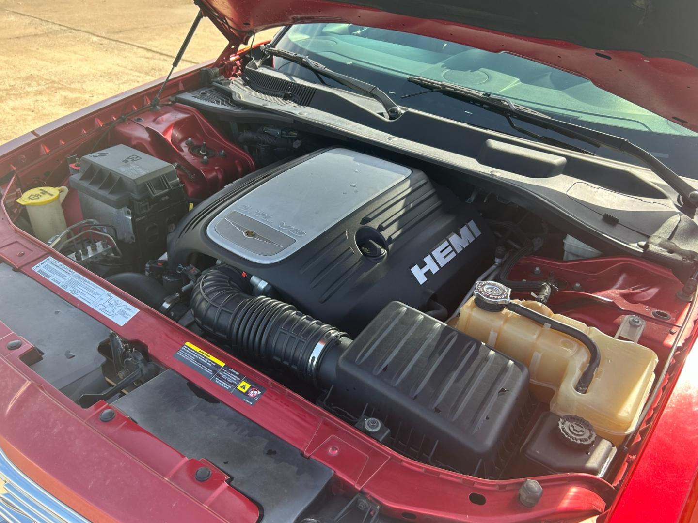 2006 RED Chrysler 300 C (2C3LA63H76H) with an 5.7L V8 OHV 16V engine, 5-Speed Automatic Overdrive transmission, located at 17760 Hwy 62, Morris, OK, 74445, (918) 733-4887, 35.609104, -95.877060 - 2006 CHRYSLER 300 C FEATURES POWER SEATS, POWER WINDOWS, POWER LOCKS, POWER MIRRORS, AM/FM STEREO, CD PLAYER, CASSETTE PLAYER, DUAL CLIMATE CONTROL, HEATED SEATS, SUNROOF, LEATHER SEATS. 152,338 MILES WITH 225/60R18 TIRES. ******DOES HAVE A REBUILT TITLE******** $6900 CALL RUSS OR JONA AT 91 - Photo#18