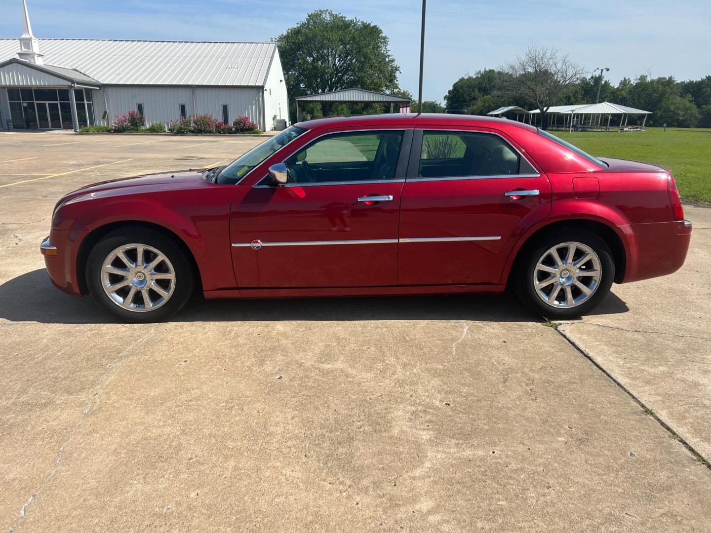 2006 RED Chrysler 300 C (2C3LA63H76H) with an 5.7L V8 OHV 16V engine, 5-Speed Automatic Overdrive transmission, located at 17760 Hwy 62, Morris, OK, 74445, (918) 733-4887, 35.609104, -95.877060 - 2006 CHRYSLER 300 C FEATURES POWER SEATS, POWER WINDOWS, POWER LOCKS, POWER MIRRORS, AM/FM STEREO, CD PLAYER, CASSETTE PLAYER, DUAL CLIMATE CONTROL, HEATED SEATS, SUNROOF, LEATHER SEATS. 152,338 MILES WITH 225/60R18 TIRES. ******DOES HAVE A REBUILT TITLE******** $6900 CALL RUSS OR JONA AT 91 - Photo#7