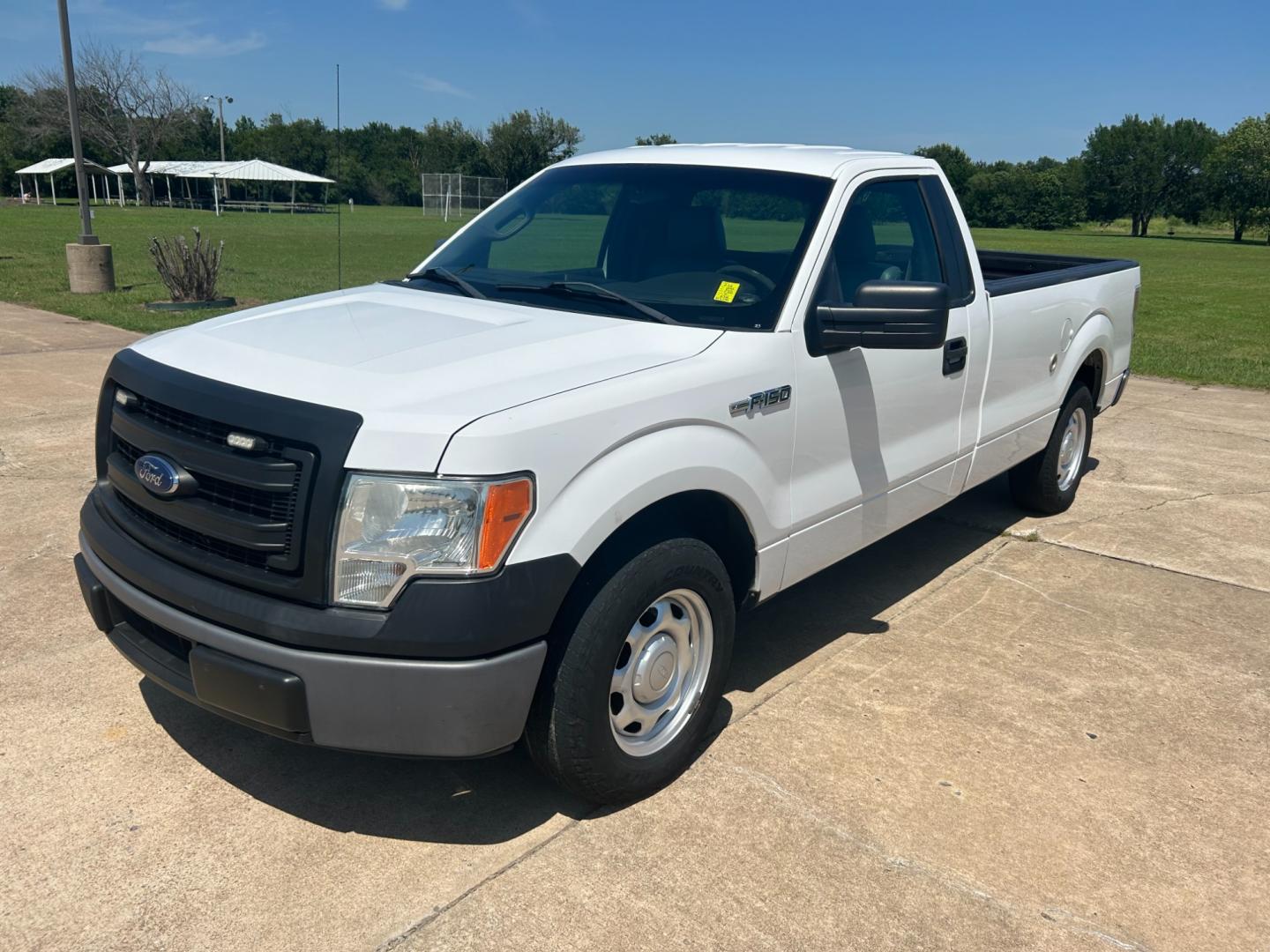 2014 White Ford F-150 STX 6.5-ft. Bed 2WD (1FTMF1CM6EK) with an 3.7L V6 DOHC 24V engine, 6-Speed Automatic transmission, located at 17760 Hwy 62, Morris, OK, 74445, (918) 733-4887, 35.609104, -95.877060 - Photo#0