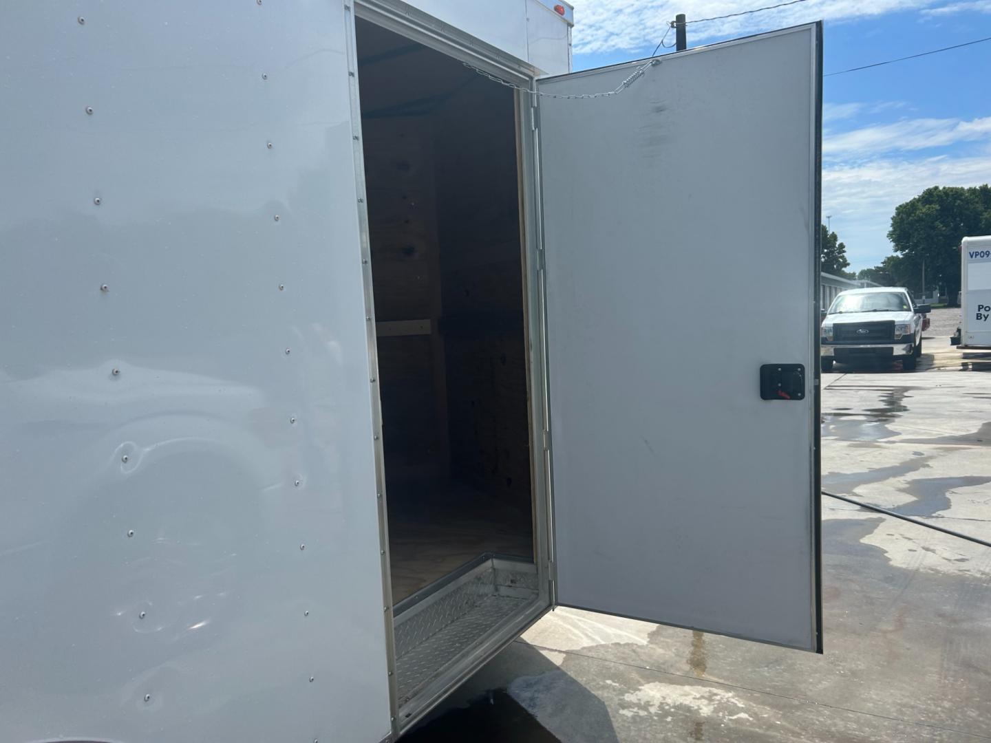 2023 White South Georgia Cargo ENCLOSED TRAILER (54GCC16T6P7) , located at 17760 Hwy 62, Morris, OK, 74445, 35.609104, -95.877060 - 2023 SOUTH GEORGIA ENCLOSED CARGO TRAILER 8.5X16, 2 DOME LIGHTS, 7 FT INTERIOR, NON-POWERED ROOF VENT, (4) FLOOR D-RINGS, 36IN RV STYLE DOOR WITH FLUSH LOCK. TITLE IN HAND. $8900 CALL RUSS OR JONA AT 918-733-4887 - Photo#8