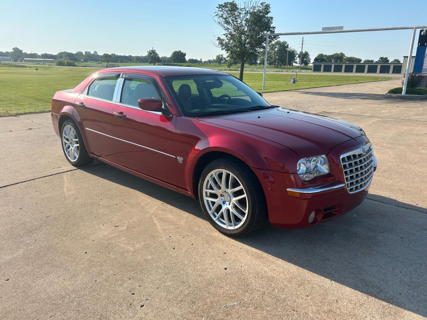 2007 RED Chrysler 300 C (2C3KA63H07H) with an 5.7L V8 OHV 16V engine, 5-Speed Automatic Overdrive transmission, located at 17760 Hwy 62, Morris, OK, 74445, (918) 733-4887, 35.609104, -95.877060 - Photo#2