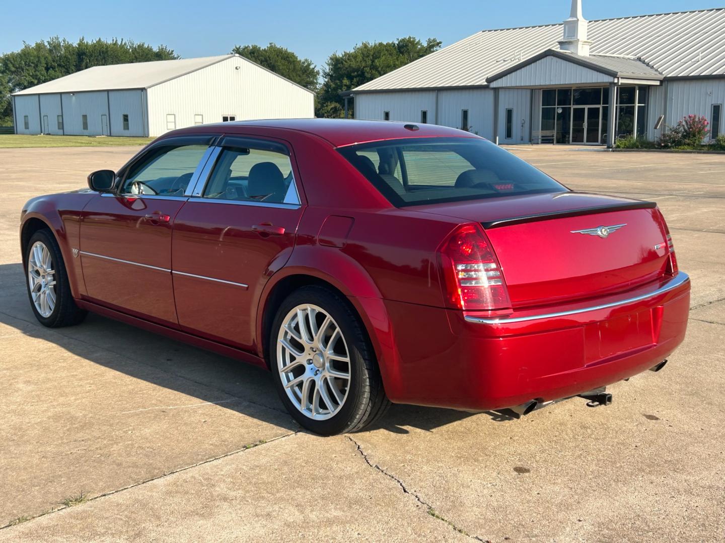 2007 RED Chrysler 300 C (2C3KA63H07H) with an 5.7L V8 OHV 16V engine, 5-Speed Automatic Overdrive transmission, located at 17760 Hwy 62, Morris, OK, 74445, (918) 733-4887, 35.609104, -95.877060 - Photo#6