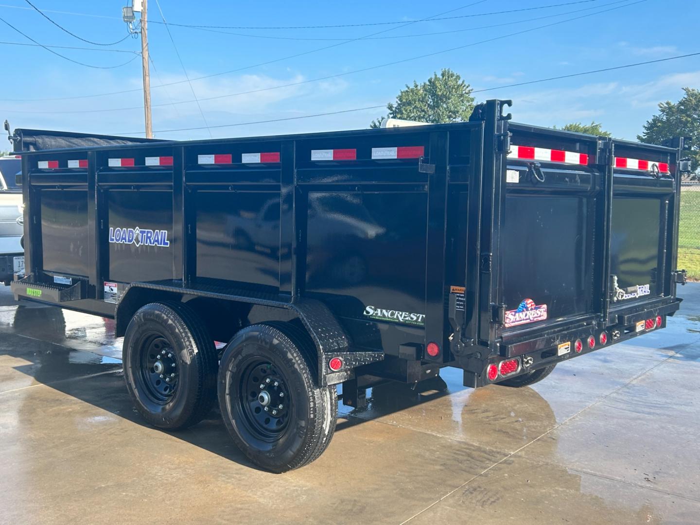 2022 BLACK LOADTRAIL UTLITY (4ZEDT1420N3) , located at 17760 Hwy 62, Morris, OK, 74445, 35.609104, -95.877060 - 2022 LOADTRAIL FEATURES 14' X 83" - 16K 83" TELESCOPING DUMP, 14,000 LB GVWR, 2 5/16" ADJUSTABLE COUPLER, I-BEAM TONGUE WITH TOOLBOX, 8" X 15LB I-BEAM FRAME WITH TELESCOPING CYLINDER, 3" CHANNEL ON 12" CENTERS, 3' SOLID SIDES ON DUMP TRAILER, 7' SLIDE-IN RAMPS, 2-8K ELECTRIC BRAKE AXLES LIPPERT, S - Photo#6