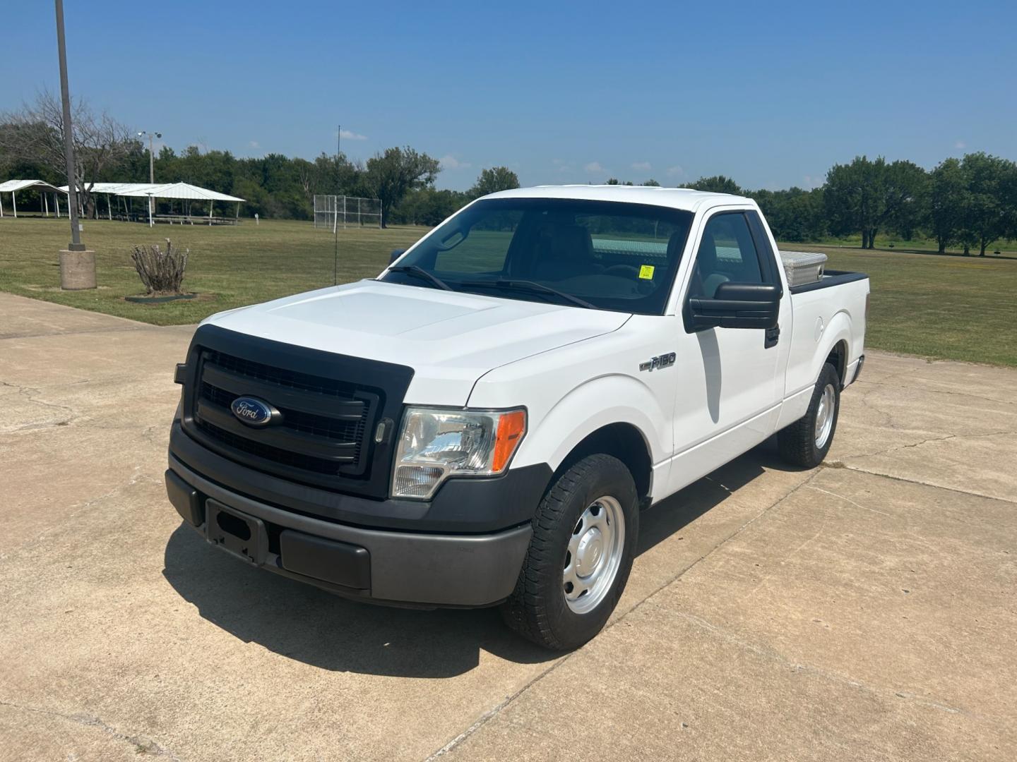 2014 White Ford F-150 STX 6.5-ft. Bed 2WD (1FTMF1CM3EK) with an 3.7L V6 DOHC 24V engine, 6-Speed Automatic transmission, located at 17760 Hwy 62, Morris, OK, 74445, (918) 733-4887, 35.609104, -95.877060 - Photo#0