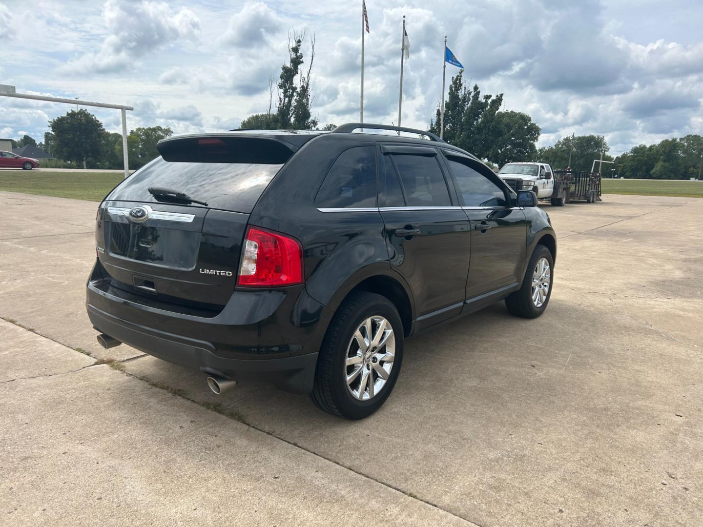 2013 BLACK Ford Edge Limited FWD (2FMDK3KC9DB) with an 3.5L V6 DOHC 24V engine, 6-Speed Automatic transmission, located at 17760 Hwy 62, Morris, OK, 74445, (918) 733-4887, 35.609104, -95.877060 - Photo#4