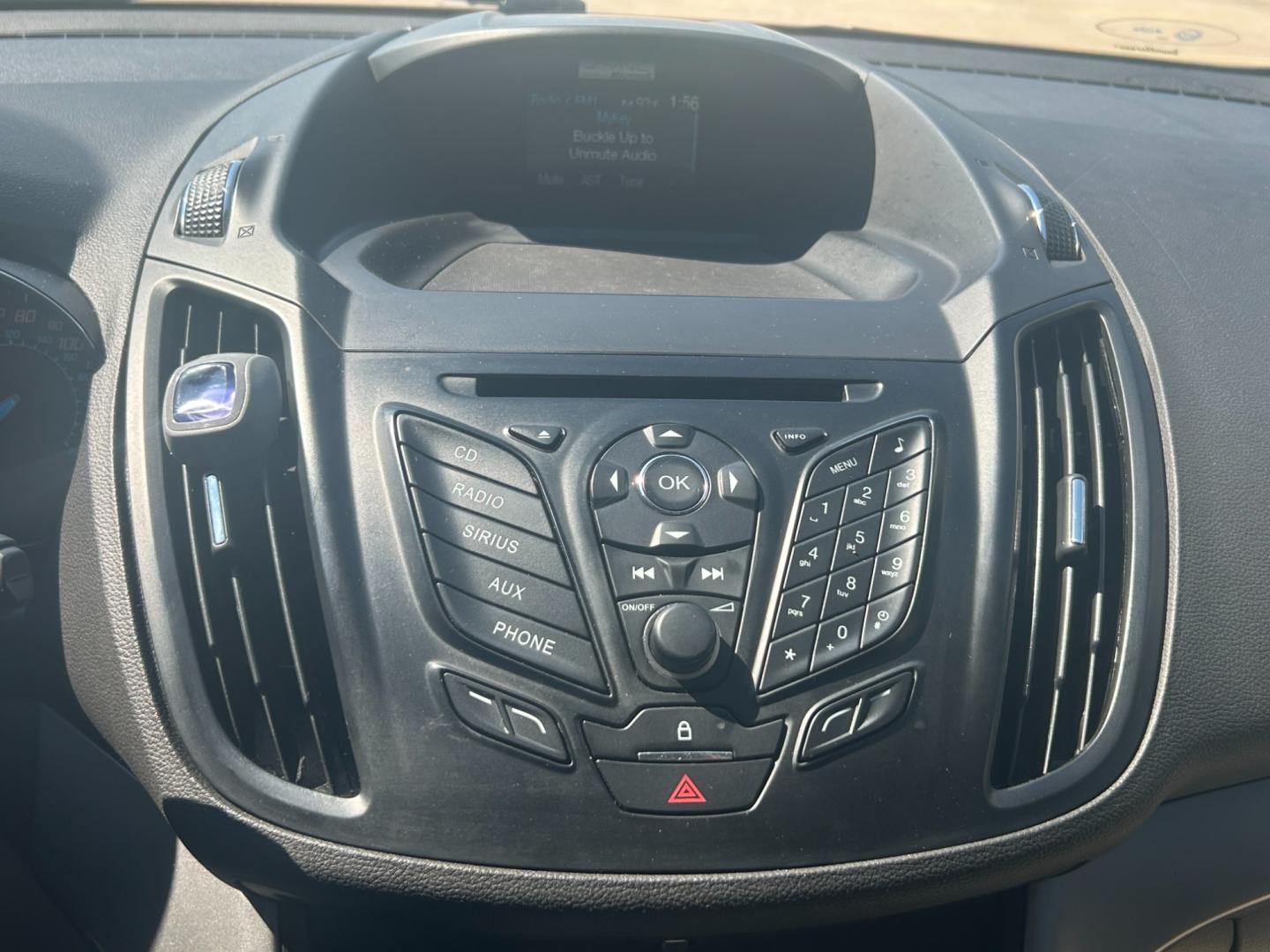 2013 White Ford Escape SE FWD (1FMCU0GXXDU) with an 1.6L L4 DOHC 16V engine, 6-Speed Automatic transmission, located at 17760 Hwy 62, Morris, OK, 74445, (918) 733-4887, 35.609104, -95.877060 - 2013 FORD ESCAPE SE FWD 1.6L FEATURES POWER WINDOWS, POWER LOCKS, POWER MIRRORS, AM/FM RADIO, SIRIUS RADIO, CD PLAYER, AUXILLARY PORT, MULTI-FUNCTIONING STEERING WHEEL CONTROLS, CRUISE CONTROL, HANDS-FREE CALLING. 104,251 MILES WITH 235/55R17 TIRES. ******DOES HAVE REBUILT TITLE DUE TO HAIL DAMAGE S - Photo#11