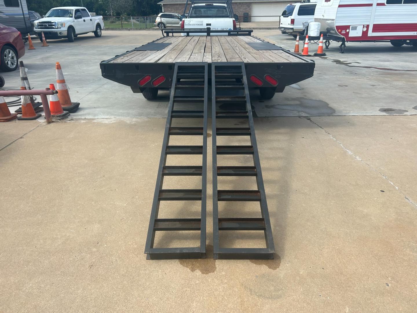 2022 BLACK ROADDOG UTILITY TRAILER (7TCR7CJ24NR) , located at 17760 Hwy 62, Morris, OK, 74445, 35.609104, -95.877060 - Photo#3