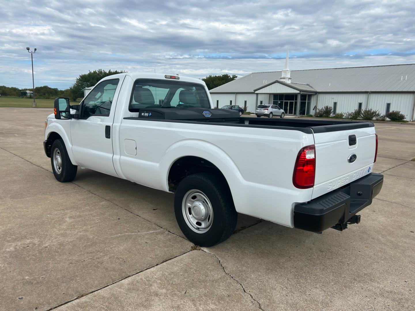 2013 White Ford F-250 SD XL 2WD (1FTBF2A67DE) with an 6.2L V8 OHV 16V engine, 6-Speed Automatic transmission, located at 17760 Hwy 62, Morris, OK, 74445, (918) 733-4887, 35.609104, -95.877060 - Photo#6