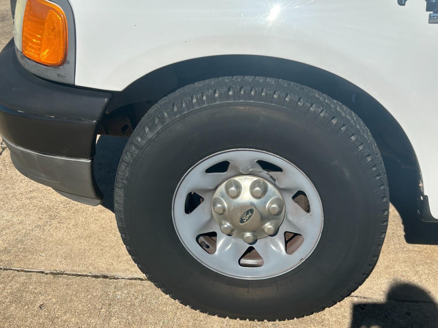 2004 White Ford F-150 Regular Cab 2WD (2FDPF17M64C) with an 5.4L V8 SOHC engine, located at 17760 Hwy 62, Morris, OK, 74445, (918) 733-4887, 35.609104, -95.877060 - 2004 FORD F-150 REGULAR CAB 2WD DEDICATED CNG (ONLY RUNS ON COMPRESSED NATURAL GAS). IT FEATURES MANUAL SEATS, MANUAL LOCKS, MANUAL WINDOWS, MANUAL MIRRORS, AM/FM STEREO, CASSETTE PLAYER, CRUISE CONTROL. A PREMIER ALTERNATIVE FUEL CONVERSION THAT IS EPA-APPROVED. EXTREMELY CLEAN-BURNING AND EFFICIE - Photo#18