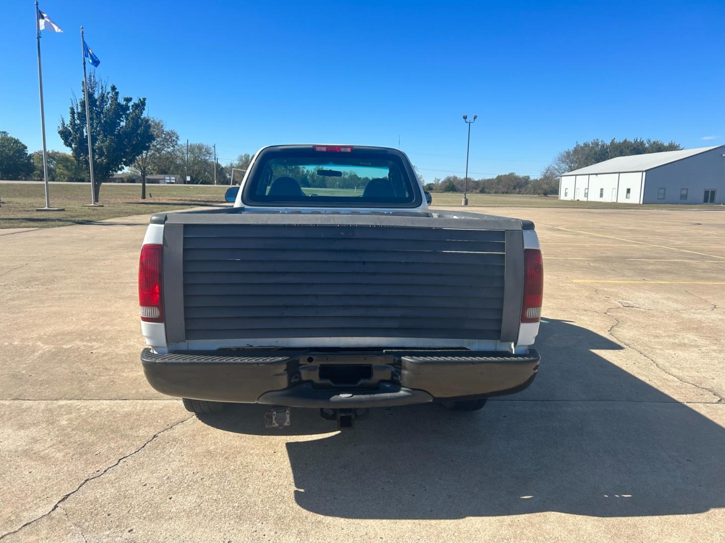 2004 White Ford F-150 Regular Cab 2WD (2FDPF17M64C) with an 5.4L V8 SOHC engine, located at 17760 Hwy 62, Morris, OK, 74445, (918) 733-4887, 35.609104, -95.877060 - 2004 FORD F-150 REGULAR CAB 2WD DEDICATED CNG (ONLY RUNS ON COMPRESSED NATURAL GAS). IT FEATURES MANUAL SEATS, MANUAL LOCKS, MANUAL WINDOWS, MANUAL MIRRORS, AM/FM STEREO, CASSETTE PLAYER, CRUISE CONTROL. A PREMIER ALTERNATIVE FUEL CONVERSION THAT IS EPA-APPROVED. EXTREMELY CLEAN-BURNING AND EFFICIE - Photo#5