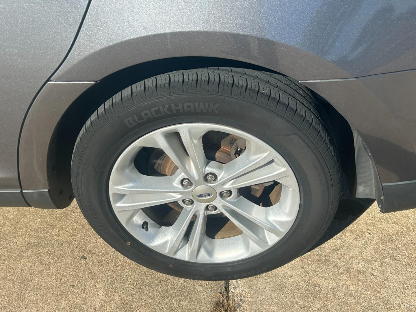 2014 GRAY Ford Taurus SEL FWD (1FAHP2E81EG) with an 3.5L V6 DOHC 24V engine, 6-Speed Automatic transmission, located at 17760 Hwy 62, Morris, OK, 74445, (918) 733-4887, 35.609104, -95.877060 - Photo#29