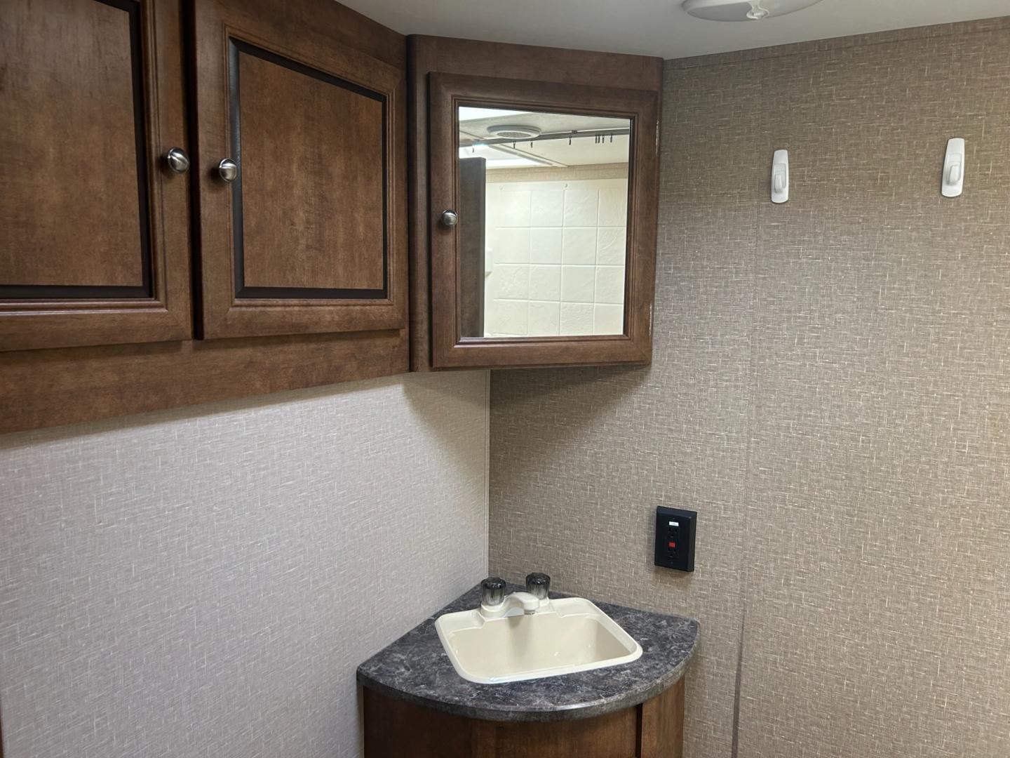 2017 Silver Crossroads RV 225TD 225TD (4V0TC2229HJ) , located at 17760 Hwy 62, Morris, OK, 74445, 35.609104, -95.877060 - Photo#20