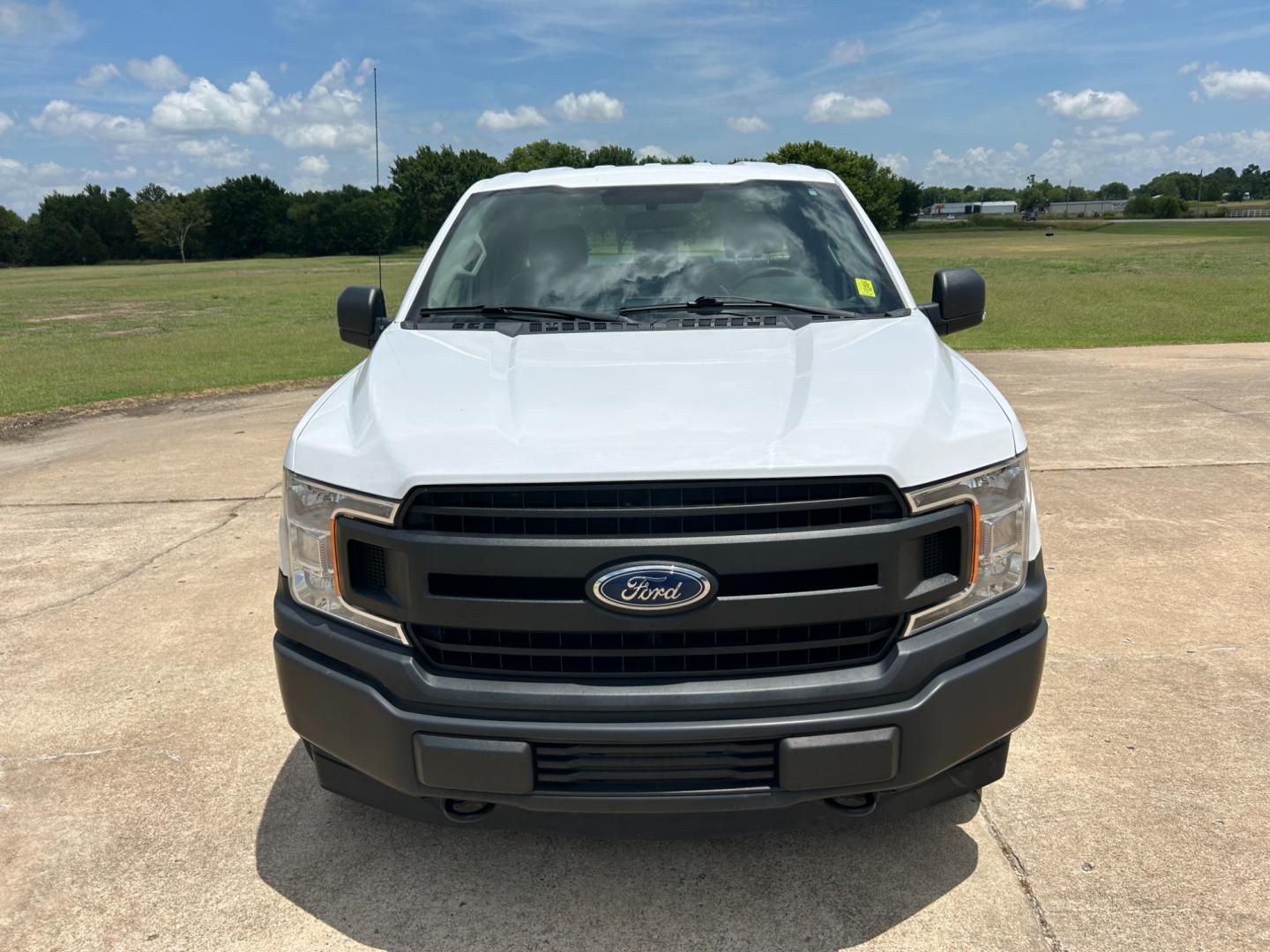 2018 White /Gray Ford F-150 EXTENDED CAB (1FTFX1E52JK) with an 5.0L V8 OHV 16V engine, 10 SPEED AUTOMATIC transmission, located at 17760 Hwy 62, Morris, OK, 74445, (918) 733-4887, 35.609104, -95.877060 - 2018 FORD F150 HAS A 5.0L V8 ENGINE AND IS 4WD. FEATURES KEYLESS ENTERY, LEATHER INTERIOR, POWER WINDOWS, POWER LOCKS, POWER MIRRORS, AM/FM RADIO, A/C, TRACTION CONTROL, AUXILIARY PORT, BACKUP CAMERA, TILT STEERING WHEEL, BED COVER, AND BED LINER. EQUIPPED WITH A BI-FUEL CNG FUEL SYSTEM. IT RUNS ON - Photo#1