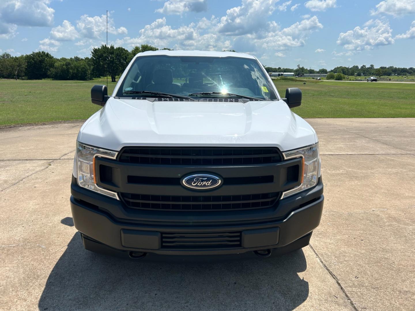 2018 White /Gray Ford F-150 XLT SuperCab 8-ft. Bed 4WD (1FTFX1E59JK) with an 5.0L V8 OHV 16V engine, AUTOMATIC transmission, located at 17760 Hwy 62, Morris, OK, 74445, (918) 733-4887, 35.609104, -95.877060 - Photo#1