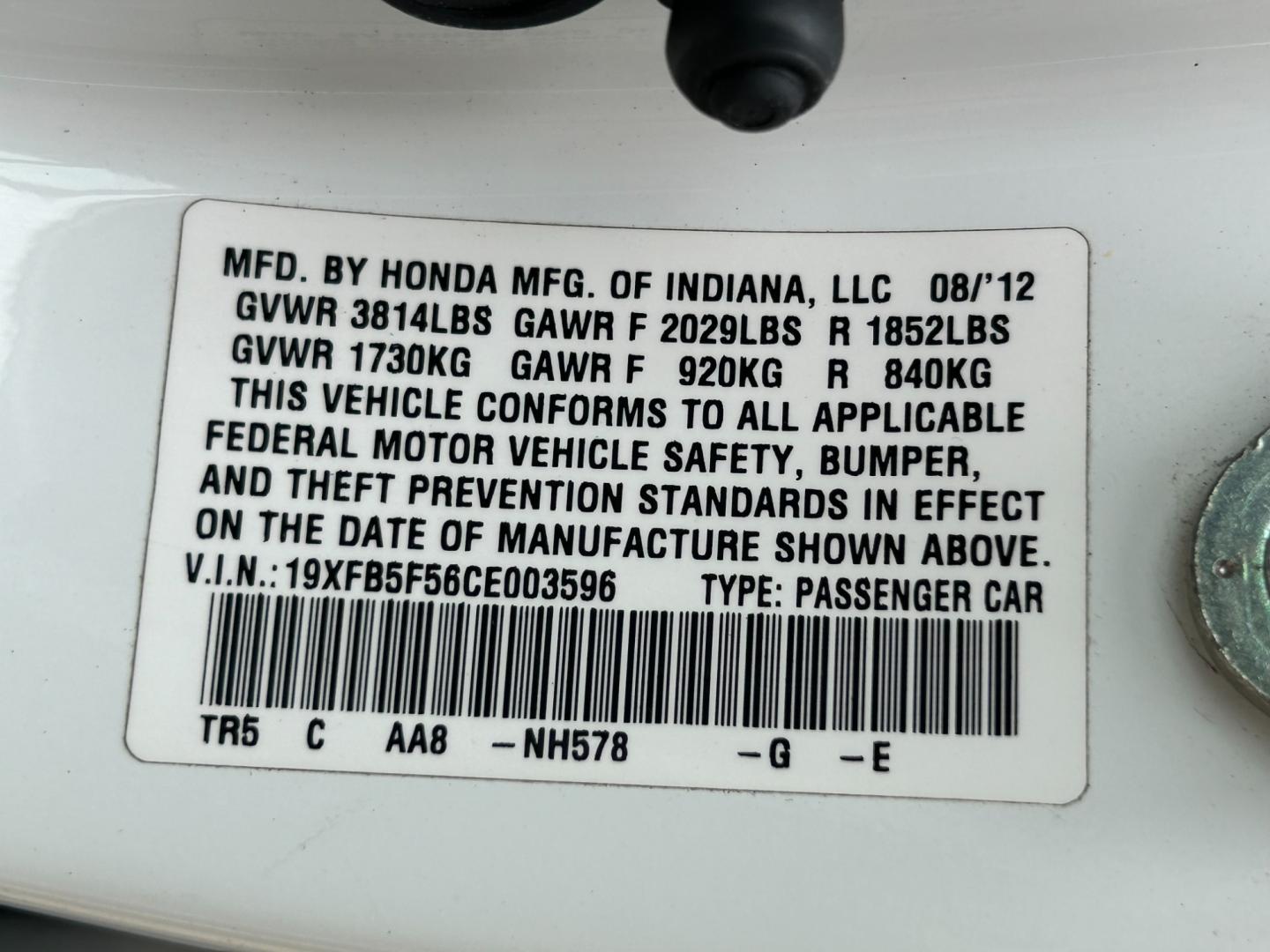 2012 White /Gray Honda Civic CNG Sedan (19XFB5F56CE) with an 1.8L L4 SOHC 16V CNG engine, AUTOMATIC transmission, located at 17760 Hwy 62, Morris, OK, 74445, (918) 733-4887, 35.609104, -95.877060 - Photo#27