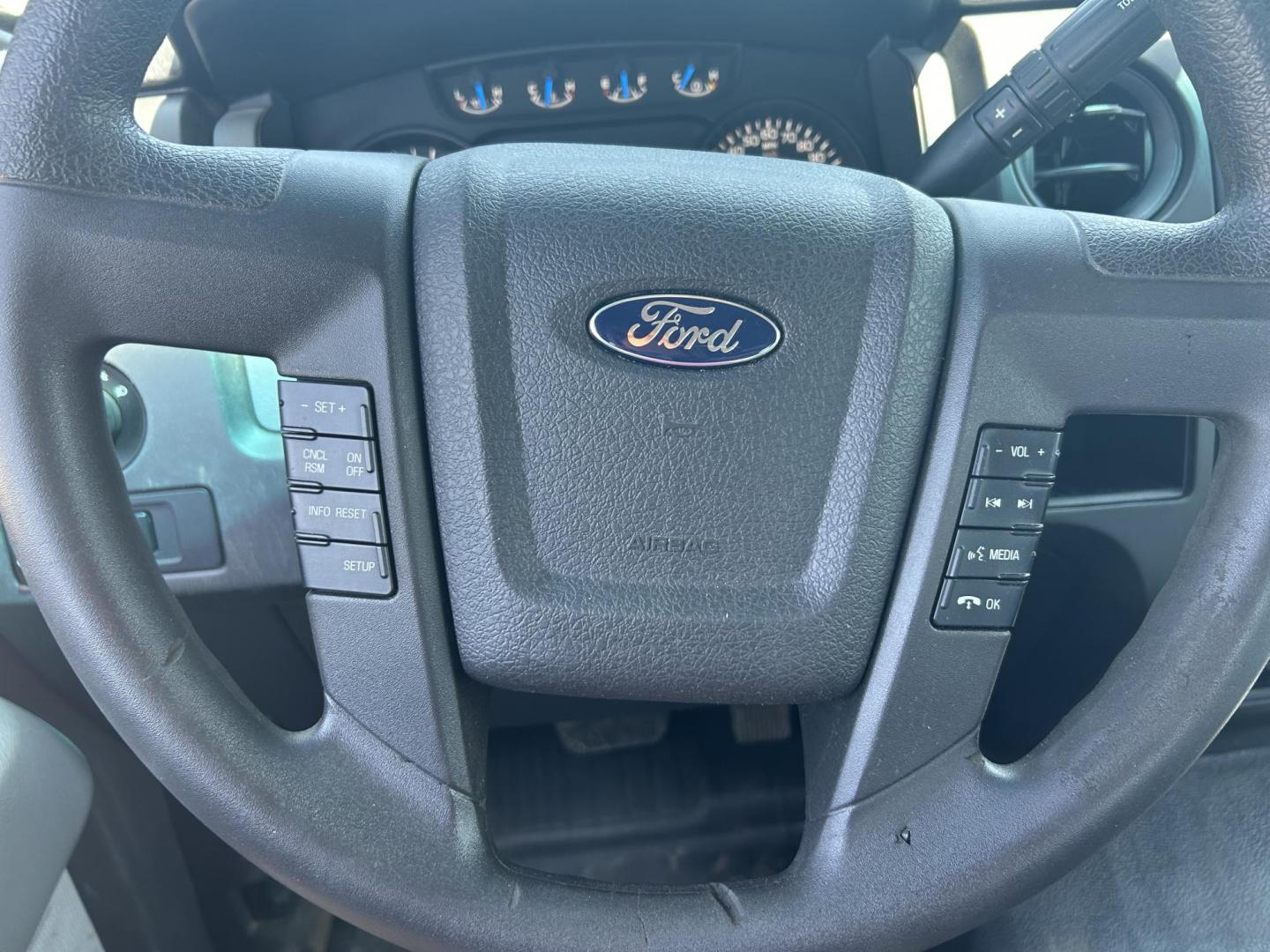 2014 /Gray Ford F-150 XLT SuperCab 8-ft. Bed 2WD (1FTEX1CM1EK) with an 3.7L V6 DOHC 24V engine, 6-Speed Automatic transmission, located at 17760 Hwy 62, Morris, OK, 74445, (918) 733-4887, 35.609104, -95.877060 - 2014 FORD F-150 XL SUPERCAB 8-ft. BED 2WD 3.7L V6 FEATURES KEYLESS REMOTE ENTRY, POWER LOCKS, POWER WINDOWS, AM/FM STEREO, AUXILLARY PORT, HANDS-FREE BLUETOOTH CALLING, CRUISE CONTROL, TRACTION CONTROL, MULTI-FUNCTIONING STEERING WHEEL CONTROLS, BACKUP CAMERA. EQUIPPED WITH A BI-FUEL CNG FUEL SYSTEM - Photo#16