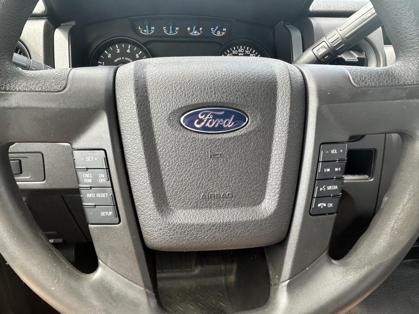 2014 White /Gray Ford F-150 XLT SuperCab 8-ft. Bed 2WD (1FTEX1CMXEK) with an 3.7L V6 DOHC 24V engine, 6-Speed Automatic transmission, located at 17760 Hwy 62, Morris, OK, 74445, (918) 733-4887, 35.609104, -95.877060 - Photo#15