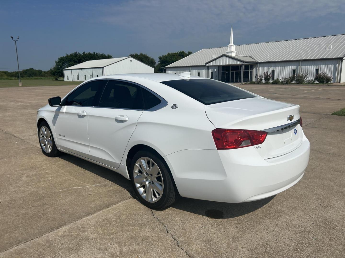 2016 /Gray Chevrolet Impala CNG 2FL (2G11Y5SN4G9) with an 3.6L V6 DOHC 24V CNG engine, 6A transmission, located at 17760 Hwy 62, Morris, OK, 74445, (918) 733-4887, 35.609104, -95.877060 - Photo#7