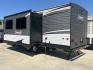 2019 Silver /TAN Keystone Unknown 262BH (4YDT26229KH) , located at 17760 Hwy 62, Morris, OK, 74445, 35.609104, -95.877060 - WE HAVE THE PERFECT CAMPER FOR YOU AND YOUR FAMILY TO ENJOY THE OUTDOORS, A 2019 OVERALL 30FT COLEMAN LANTERN. IN THE FRONT OF THE CAMPER YOU HAVE QUEEN SIZE BED WITH OVER HEAD STORAGE, SHIRT CLOSETS, IN THE MIDDLE YOU HAVE A LEATHER SOFA THAT FOLDS DOWN FOR ADDITIONAL SLEEPING, BOOTH STYLE DINETT - Photo#4