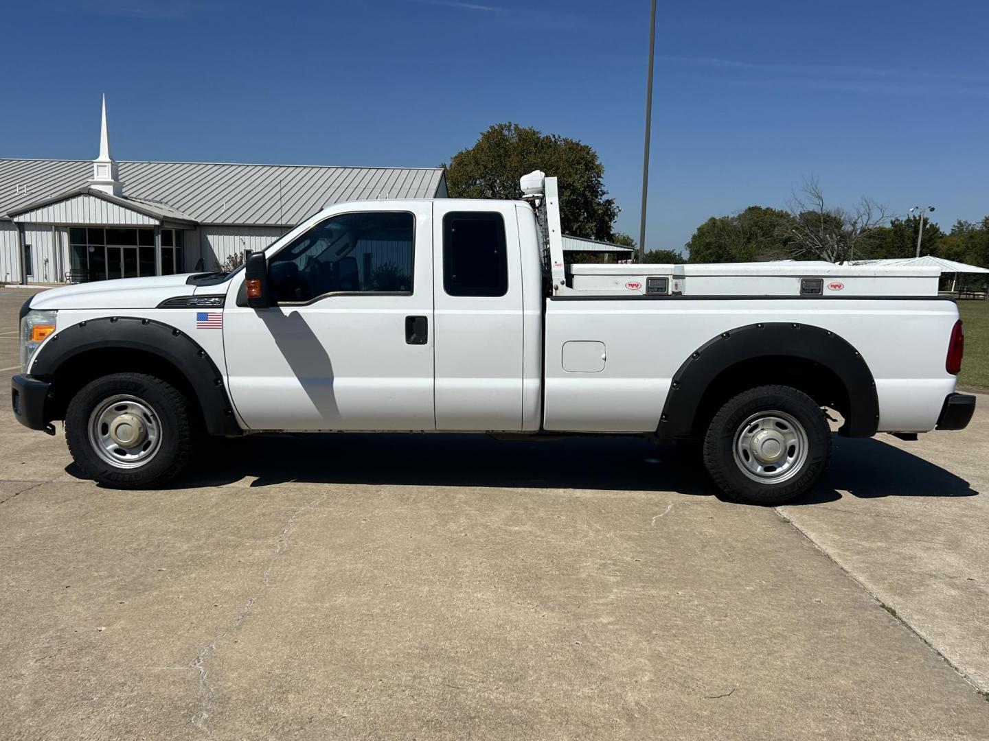 2015 White /Gray Ford F-250 SD SuperCab 2WD (1FT7X2A63FE) with an 6.2L V8 OHV 16V engine, 6-Speed Automatic transmission, located at 17760 Hwy 62, Morris, OK, 74445, (918) 733-4887, 35.609104, -95.877060 - 2015 F250 SUPER DUTY IS A BI-FUEL SYSTEM THAT RUNS ON CNG OR GASOLINE. THIS TRUCK HAS A 6.2L V8 ENGINE, FEATURES MANUAL SEAT, POWER WINDOWS, POWER LOCKS, POWER MIRRORS, AM FM RADIO, TRACTION CONTROL, AND TRAILER HITCH. A PREMIER ALTERNATIVE FUEL CONVERSION THAT IS EPA APPROVED. EXTREMELY CLEAN-BURNI - Photo#6