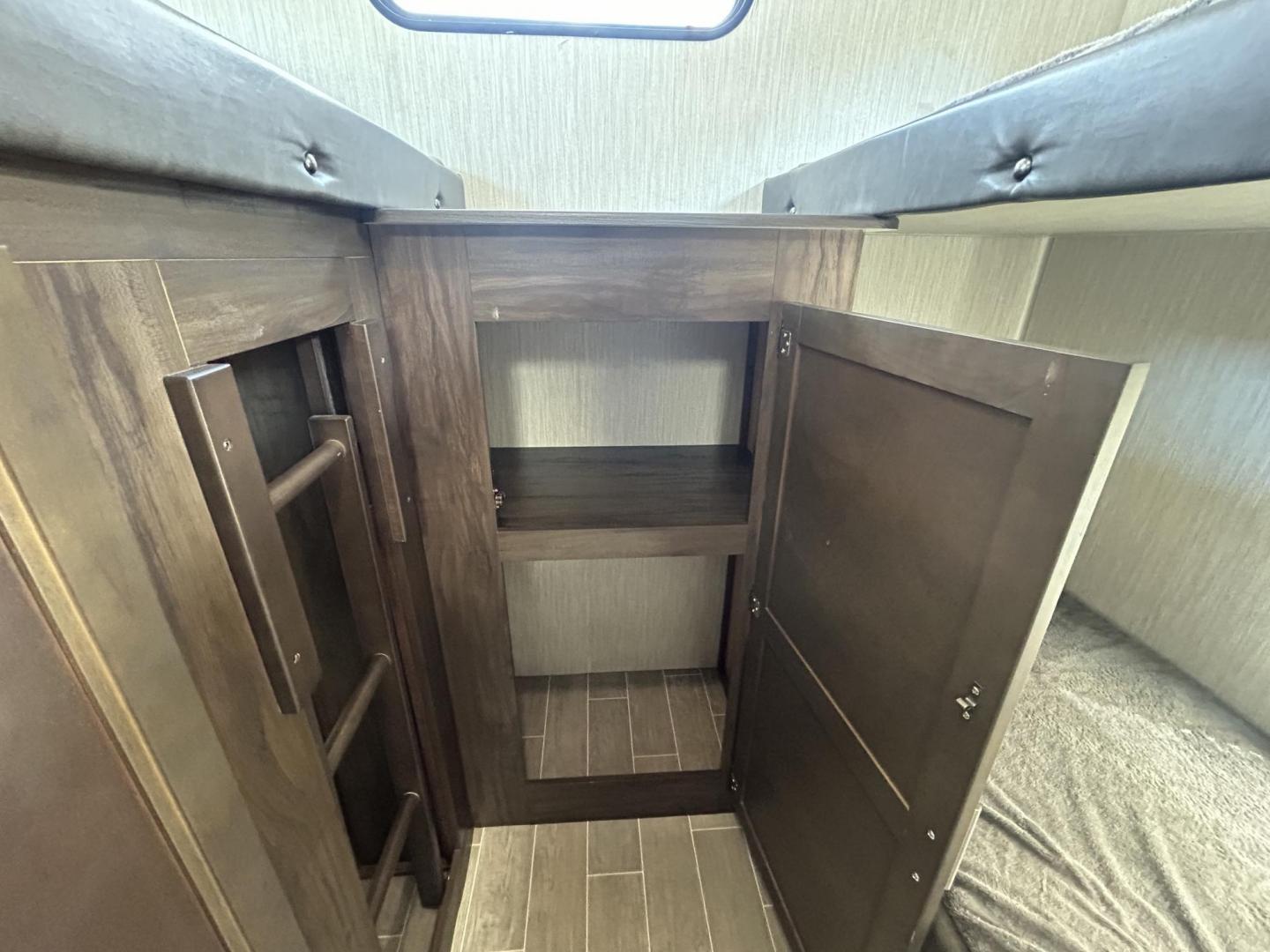 2020 GRAY /Gray Forest River PATRIOT 29TE (4X4TCKE28LX) , located at 17760 Hwy 62, Morris, OK, 74445, 35.609104, -95.877060 - HERE IS THE PERFECT FAMILY CAMPER FOR YOU AND YOUR FAMILY. A 2020 FOREST RIVER PATRIOT 36.5FT. IT FEATURES,1 SLIDE OUT, POWER ANWING 15FT, POWER STABILIZERS JACKS, 2 OUTSIDE STORAGE, OUTSIDE KITCHEN WITH A 2 BURNER STOVE, MINI FRIDGE, SINK WITH OVERHEAD STORAGE, HAS ICE MAKER, LEASH LATCH FOR ANIMAL - Photo#18