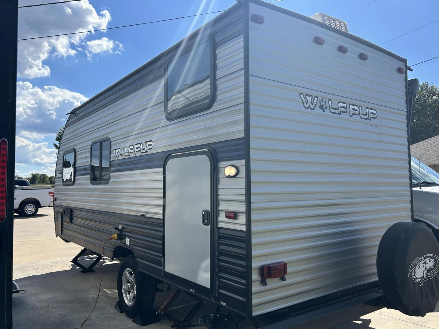 2019 Silver /TAN Forest River Cherokee 16BHS (5ZT2CKEC3KY) , located at 17760 Hwy 62, Morris, OK, 74445, 35.609104, -95.877060 - WE HAVE THE PREFECT GETAWAY CAMPER FOR YOU AND YOUR FAMILY. A 2019 FOREST RIVER WILDWOOD WOLFPUP OVERALL 22FT. IT FEATURES 10FT POWER AWNING, MANUAL JACKS, AMFM RADIO,OUTSIDE SHOWER, OUTSIDE STORAGEEMERGENCY DOOR. IN THE FRONT YOU HAVE A QUEEN SIZED BED WITH STORAGE UNDERNEATH, OVERHEAD STORAGE, IN - Photo#3