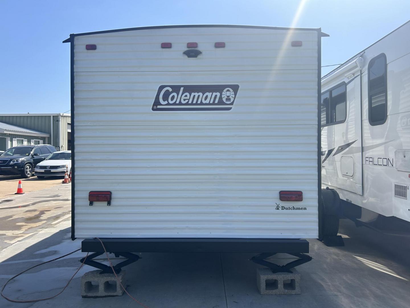 2023 Silver /TAN COLEMAN DUTCHMEN 17B (4YDTCMG17PJ) , located at 17760 Hwy 62, Morris, OK, 74445, 35.609104, -95.877060 - WE HAVE THE PERFECT CAMPER FOR YOU AND YOUR FAMILY. A 2023 COLEMAN DUTCHMEN OVERALL 21FT. IN THE FRONT YOU HAVE A QUEEN SIZED BED WITH STORAGE UNDERNEATH, OVERHEAD SHELF, IN THE MIDDLE IS A BOOTH STYLE DINETTE THAT FOLD DOWN FOR ADDITIONAL SLEEPING, OVERHEAD STORAGE, SINGLE SINK, 2 BURNER STOVE, MID - Photo#2