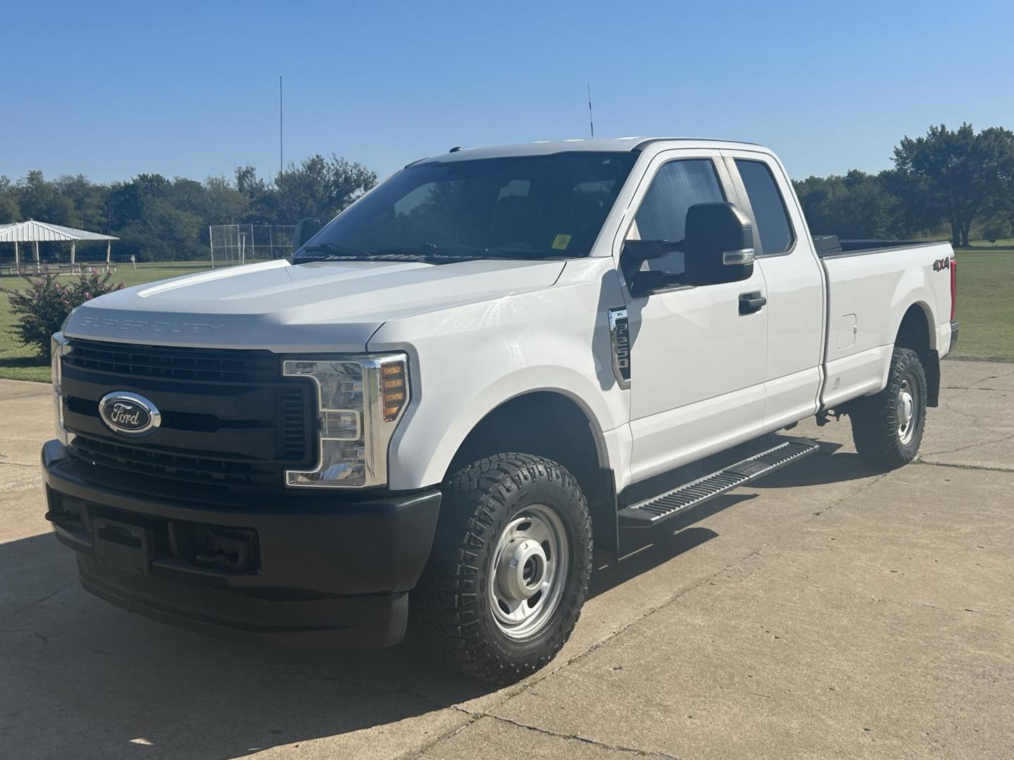 2018 White /Gray Ford F-250 SD XL SuperCab Long Bed 4WD (1FT7X2B60JE) with an 6.2L V8 OHV 16V engine, 6A transmission, located at 17760 Hwy 62, Morris, OK, 74445, (918) 733-4887, 35.609104, -95.877060 - 2018 FORD F250 SD XL IS A BI-FUEL SYSTEM THAT RUNS ON CNG OR GASOLINE. THIS F250 HAS 6.2L V8 ENGINE AND 4WD. IT FEATURES KEYLESS ENTRY, MANUAL SEATS, LEATHER INTERIOR, POWER WINDOWS, POWER LOCKS, POWER MIRRORS, TRACTION CONTROL, AM/FM RADIO WITH CD PLAYER, SIRIUS RADIO, USB PORT, HANDS FREE CALLING, - Photo#1