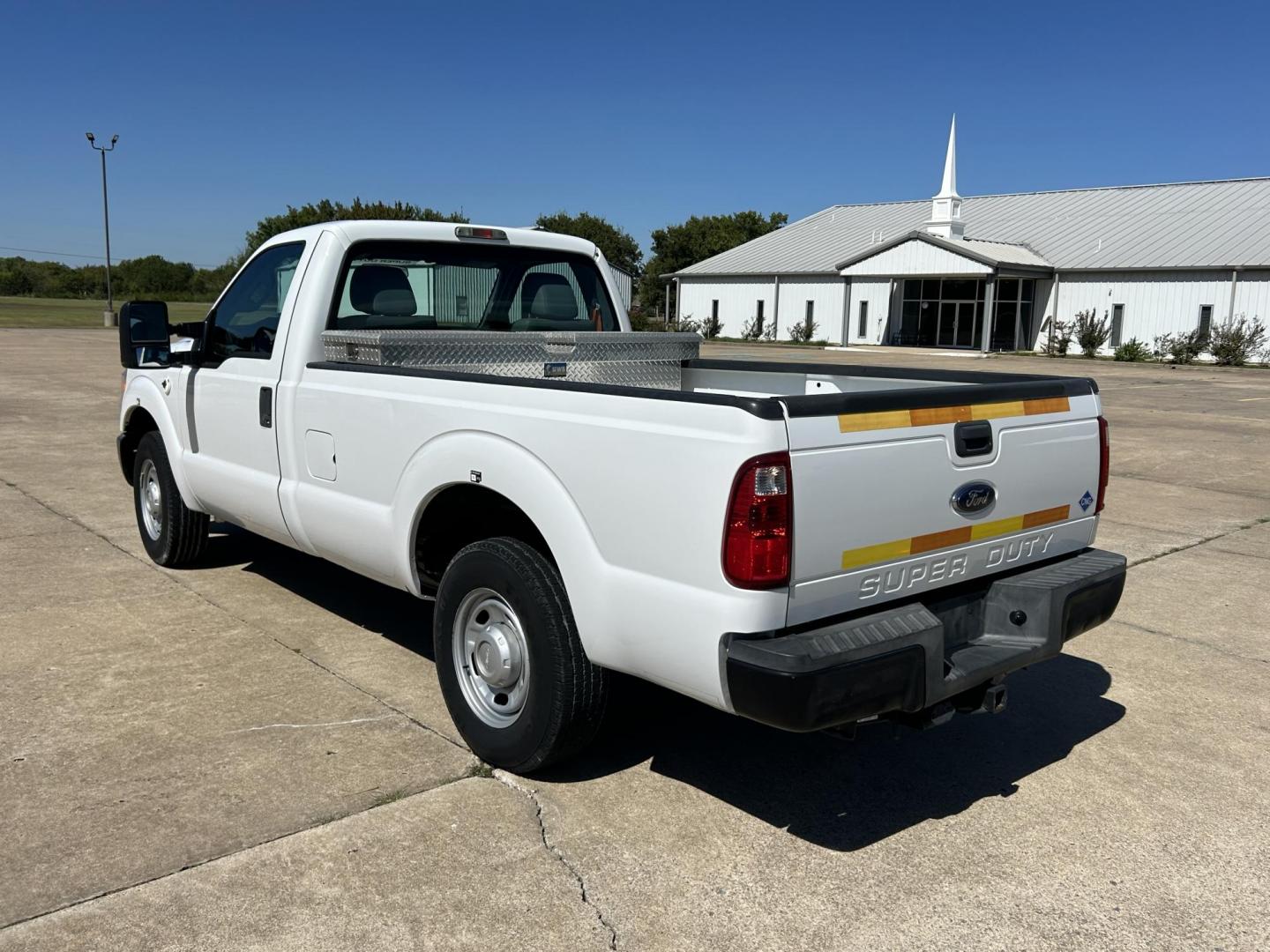 2013 White /Gray Ford F-250 SD XL (1FTBF2A65DE) with an 6.2L V8 OHV 16V engine, 6-Speed Automatic transmission, located at 17760 Hwy 62, Morris, OK, 74445, (918) 733-4887, 35.609104, -95.877060 - 2013 F250 SUPER DUTY IS A DEDICATED CNG ONLY RUNS ON COMPRESSED NATURAL GAS. THIS TRUCK HAS A 6.2L V8 ENGINE, FEATURES MANUAL SEAT, MANUAL WINDOWS, MANUAL LOCKS, MANUAL MIRRORS, LEATHER INTERIOR, AM FM RADIO, TRACTION CONTROL, CRUSIE CONTROL, TRAILER HITCH, FACTORY BUILT IN TRAILER BRAKES, TOOL BOX - Photo#6