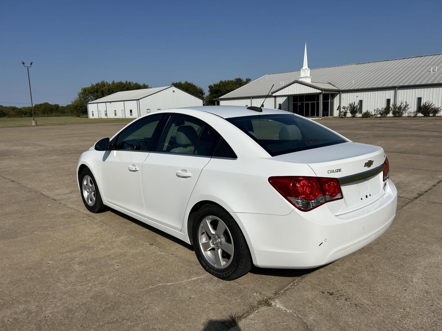 2015 White /Gray Chevrolet Cruze 1LT Auto (1G1PC5SB7F7) with an 1.4L L4 DOHC 16V TURBO engine, 6-Speed Automatic transmission, located at 17760 Hwy 62, Morris, OK, 74445, (918) 733-4887, 35.609104, -95.877060 - 2015 CHEVROLET CRUZE 1.4L L4 DOHC 16V TURBO FFV FWD, A BI-FUEL SYSTEM THAT RUNS ON CNG (COMPRESSED NATURAL GAS) OR GASOLINE. GREAT FOR YOUR EVERYDAY COMMUTE 42 MPG!!!!! THE CHEVROLET CRUZE FEATURES POWER LOCKS, POWER WINDOWS, POWER MIRRORS, MANUAL SEATS, CLOTH SEATS, AM/FM RADIO, CD PLAYER, ON STAR - Photo#7