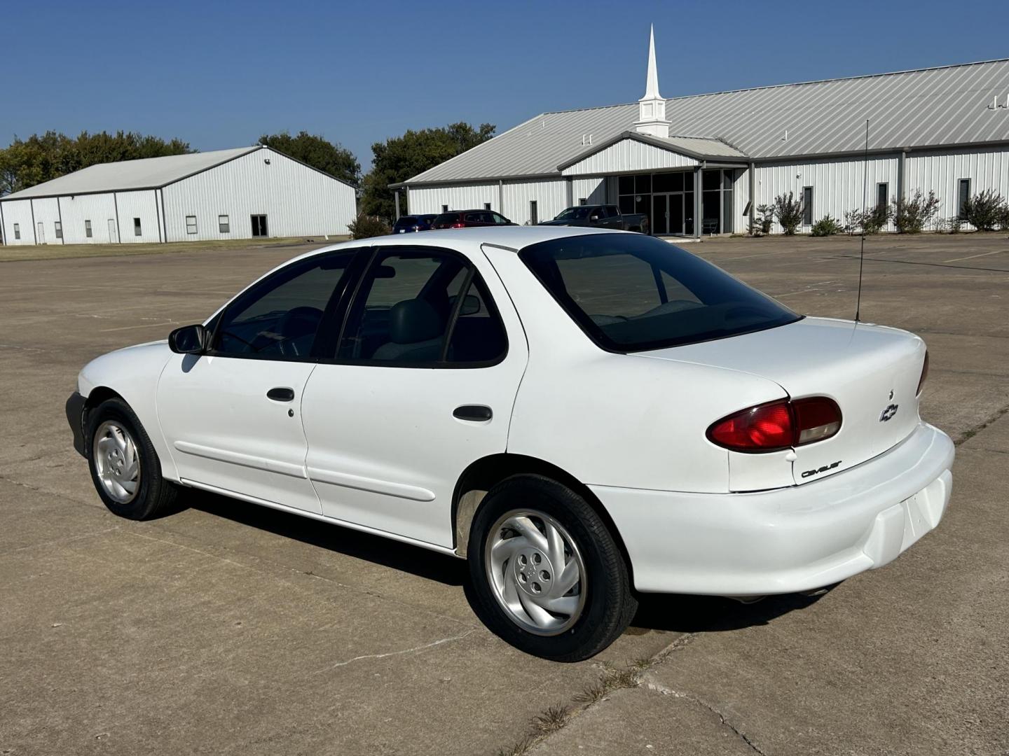 1999 White /BLACK Chevrolet Cavalier Sedan (3G1JC5240XS) with an 2.2L L4 OHV 8V engine, located at 17760 Hwy 62, Morris, OK, 74445, (918) 733-4887, 35.609104, -95.877060 - 1999 CHEVY CAVALIER HAS THE 2.2L L4 OHV 8V ENGINE. THIS IS A BI-FUEL SYSTEM THAT RUNS ON CNG OR GASOLINE. IT FEATURES AM/FM RADIO, MANUAL SEATS, MANUAL LOCKS, MANUAL WINDOWS, AND CLOTH INTERIOR. EQUIPPED WITH A IMPCO BI-FUEL CNG FUEL SYSTEM. IT RUNS ON COMPRESSED NATURAL GAS OR GASOLINE. A PREMIER A - Photo#6