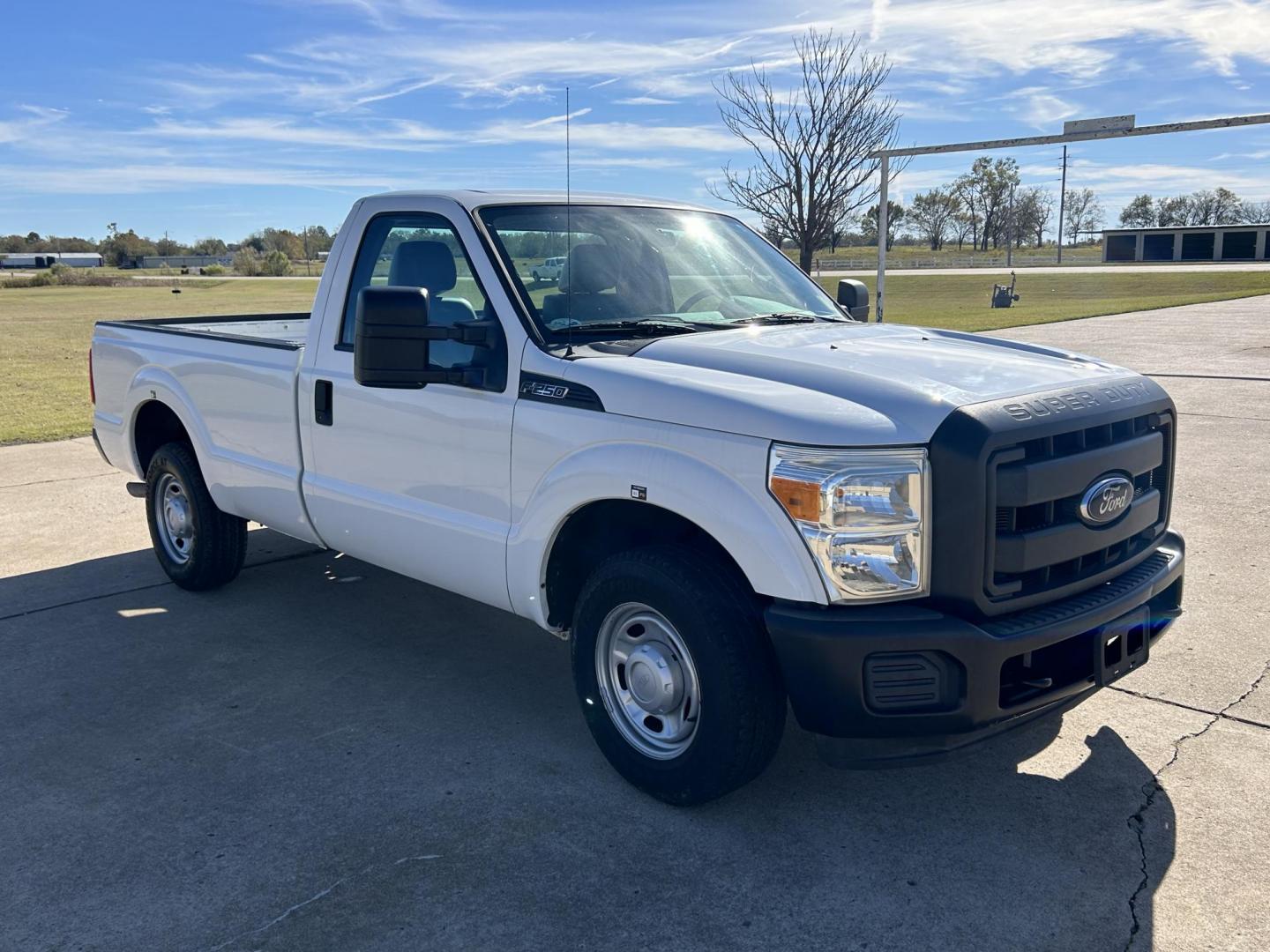 2013 White /Gray Ford F-250 SD 2WD (1FTBF2A6XDE) with an 6.2L V8 OHV 16V engine, 6-Speed Automatic transmission, located at 17760 Hwy 62, Morris, OK, 74445, (918) 733-4887, 35.609104, -95.877060 - Photo#1