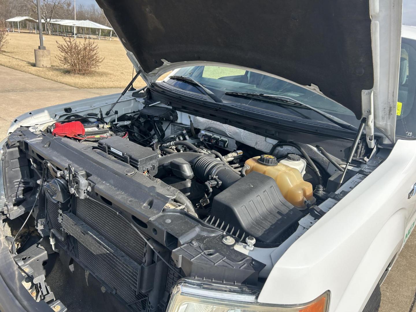 2011 White /Gray Ford F-150 STX 6.5-ft. Bed 2WD (1FTPF1CF4BK) with an 5.0L V8 OHV 16V engine, 4-Speed Automatic transmission, located at 17760 Hwy 62, Morris, OK, 74445, (918) 733-4887, 35.609104, -95.877060 - 2011 FORD F-150 HAS THE 5.0L V8 AND IS RWD. FEATURES POWER LOCKS, POWER WINDOWS, POWER MIRRORS, AM/FM STEREO, CLOTH INTERIOR, BED LINER, CRUISE CONTROL, TRACTION CONTROL, MULTI-FUNCTION STEERING CONTROL. A PREMIER ALTERNATIVE FUEL CONVERSION THAT IS EPA-APPROVED. EXTREMELY CLEAN-BURNING AND EFFICIEN - Photo#19