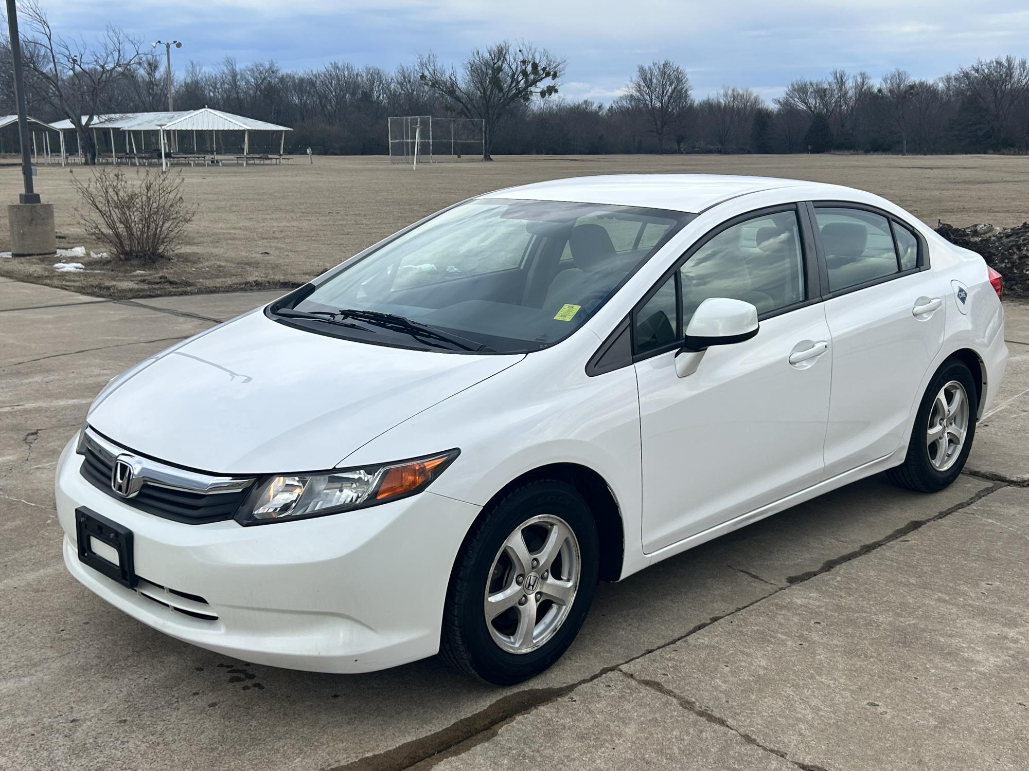 photo of 2012 Honda Civic DEDICATED CNG ONLY RUNS ON COMPRESSED NATURAL GAS $990 TAX CREDIT AVAILABLE