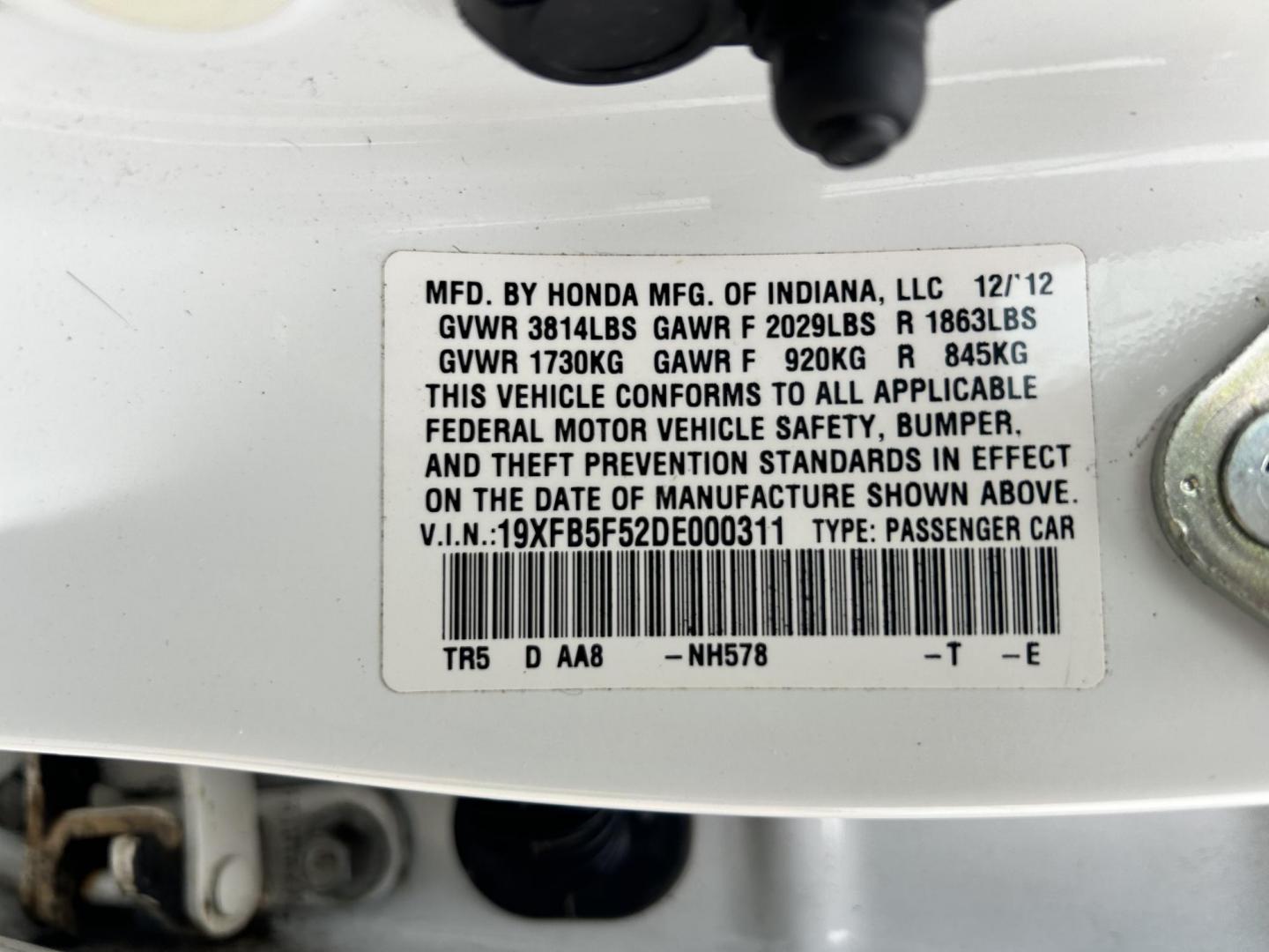 2013 White /Gray Honda Civic CNG Sedan 5-Speed AT (19XFB5F52DE) with an 1.8L L4 SOHC 16V CNG engine, 5A transmission, located at 17760 Hwy 62, Morris, OK, 74445, (918) 733-4887, 35.609104, -95.877060 - 2013 HONDA CIVIC DEDICATED CNG (RUNS ONLY ON COMPRESSED NATURAL GAS) HAS A 1.8L 4 CYLINDER ENGINE AND IS 2WD. FEATURES MANUAL SEATS, POWER LOCKS, POWER MIRRORS, POWER WINDOWS. HAS AM/FM RADIO, CD PLAYER, AUX PORT, USB PORT, CRUISE CONTROL, MULTI-FUNCTION STEERING WHEEL CONTROL, TRACTION CONTROL AND - Photo#28