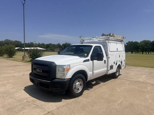 2013 FORD F350 TOOL BED SD 2WD DEDICATED CNG ONLY RUNS ON (COMPRESSED NATURAL GAS) $1190 TAX CREDIT AVAILABLE......SEE HOW OKLAHOMAN